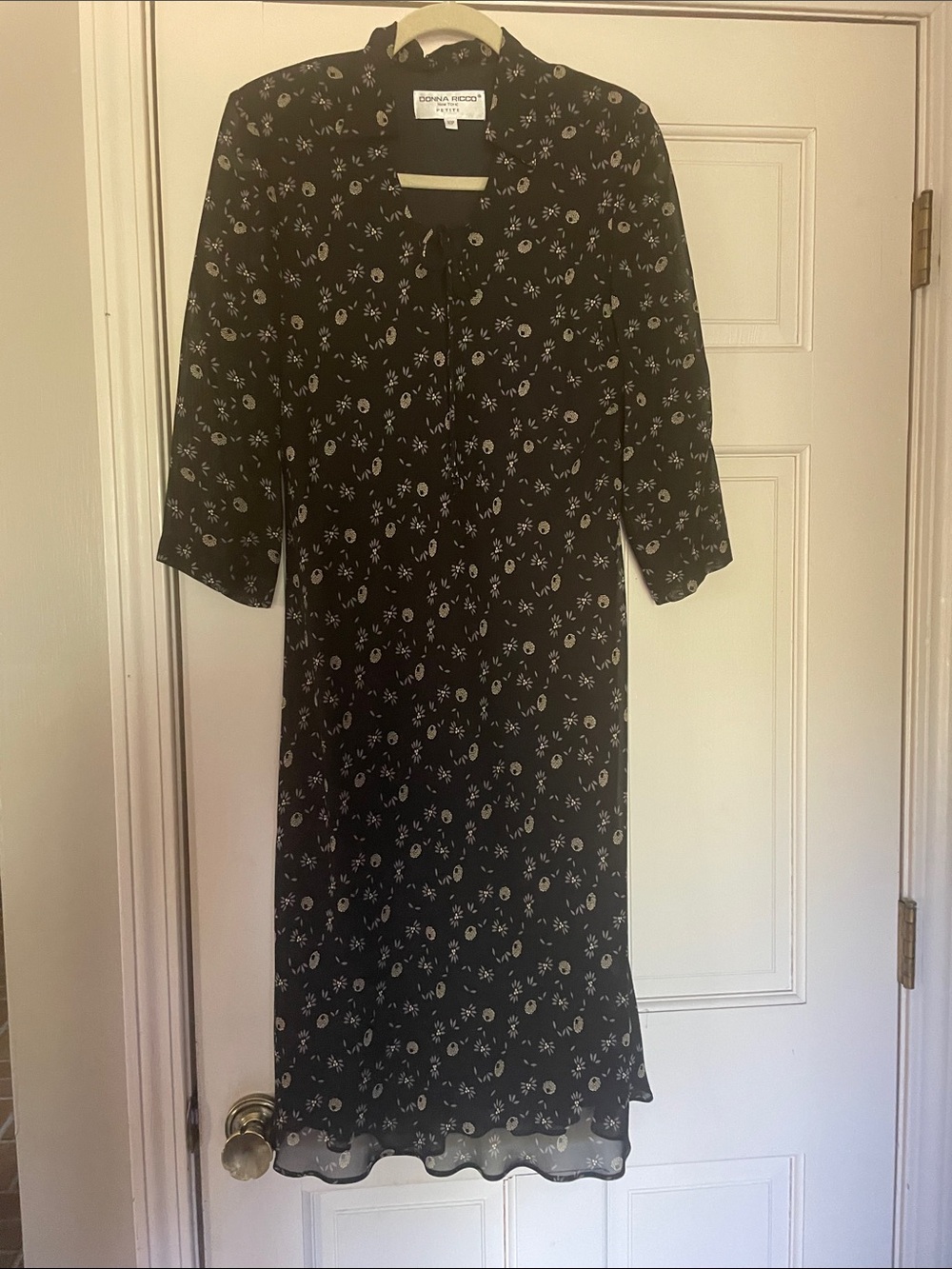 Donna Ricco Black Floral Long Sleeve Midi Dress—Size 10Petite
